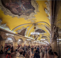 Komsomolskaya Metro Station