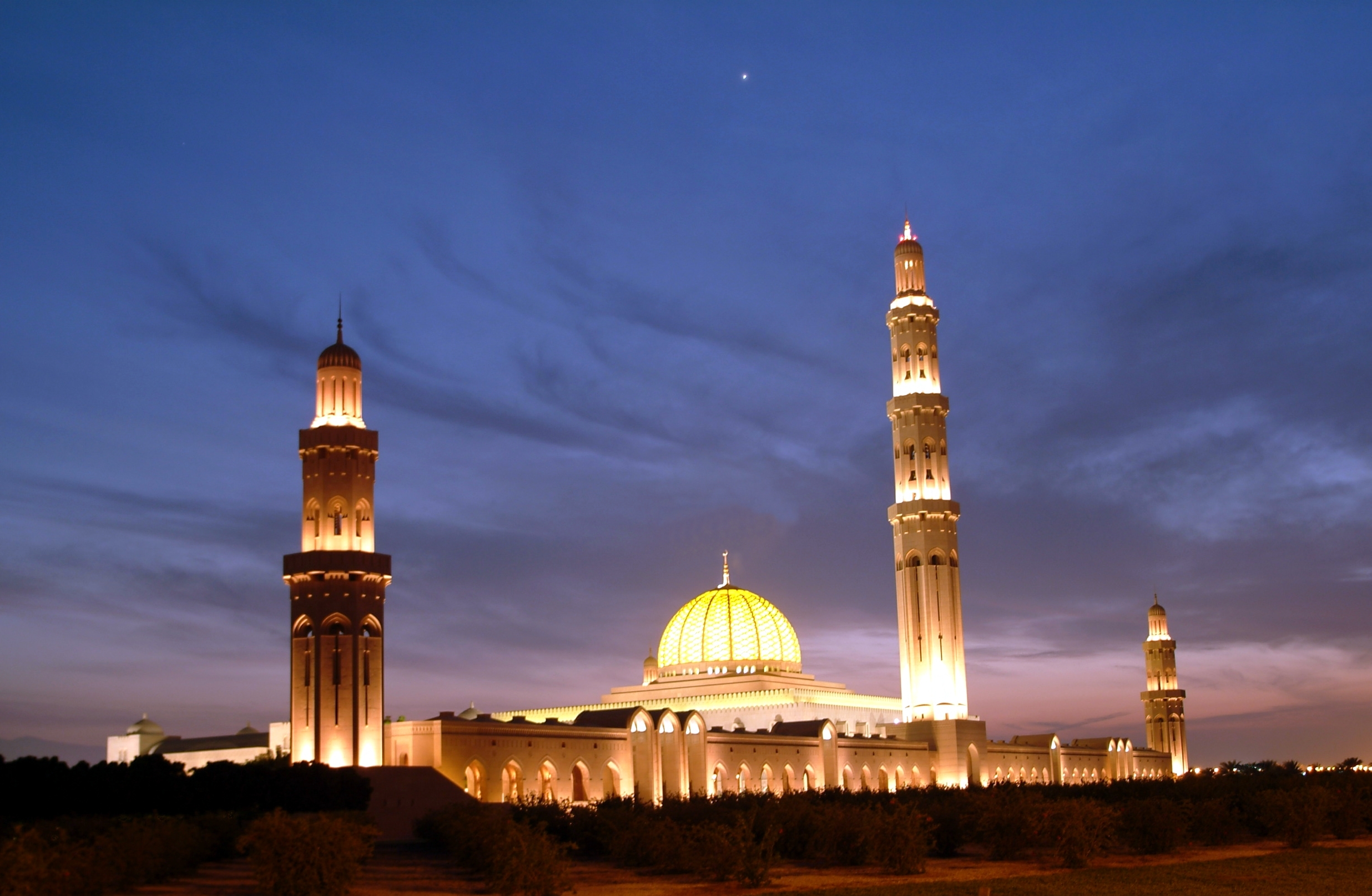 Sultan Qaboos Mosque, Oman Sultan Qaboos Mosque, Oman